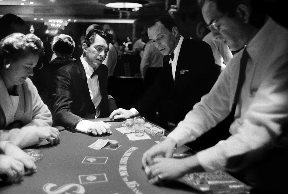 HHpoker官网ios怎么玩 专业德扑平台